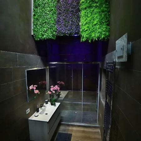 Apartament Moscova Attic Near Duomo *