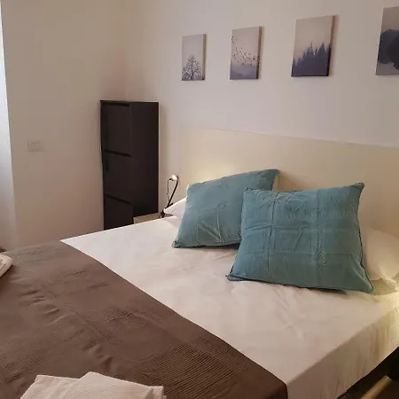 Comfortable Near Station P3 Apartmán Milán