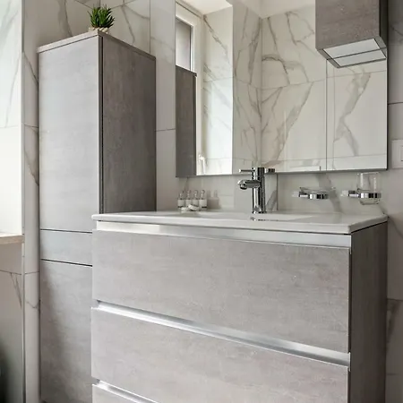 Apartment Flatty - Ponte Seveso *