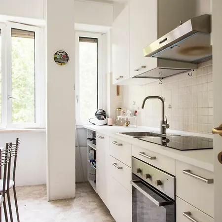 Youhosty - Pezzotti 18 Milánó