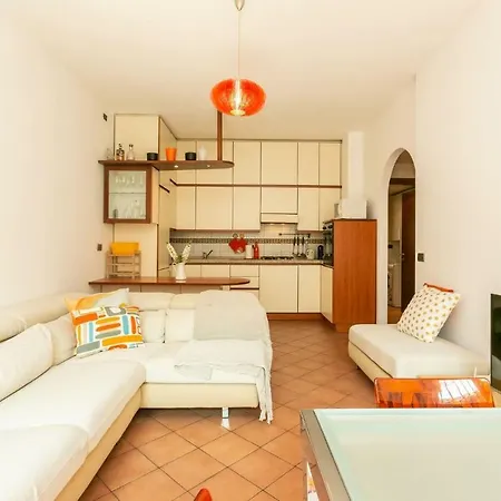 Spacious With Balcony By Navigli Apartment