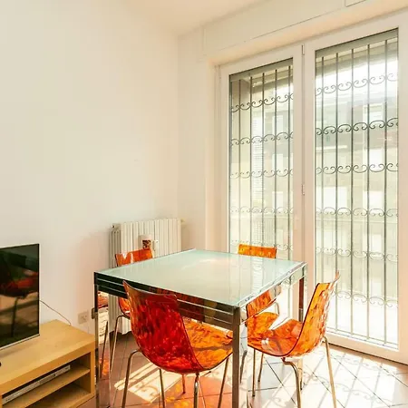 Appartement Spacious With Balcony By Navigli