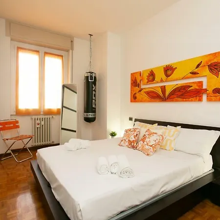 Spacious With Balcony By Navigli Appartement *