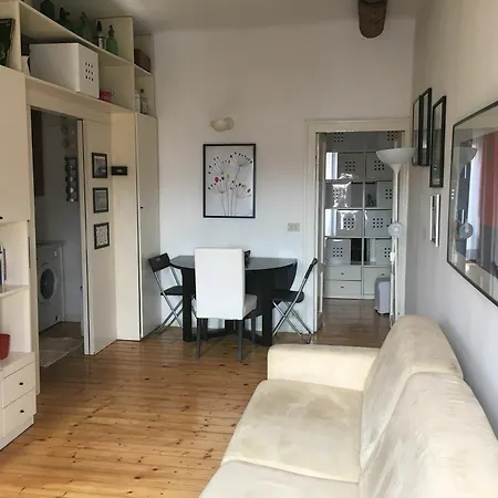 Cosy In Porta Romana Apartment *