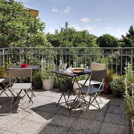 Rosso Segnale Μιλάνο