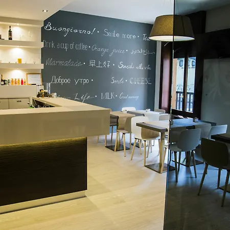 Hotell Ares 3*