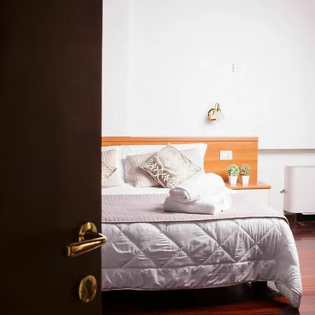 Ares 3* Milano