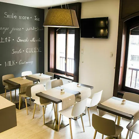 Ares 3* Milano