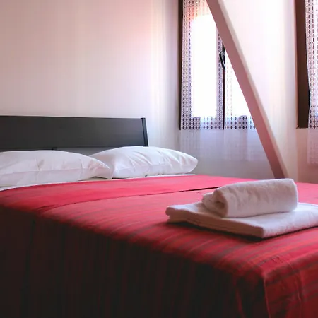 Milanorooms - Famagosta Apartment Milan