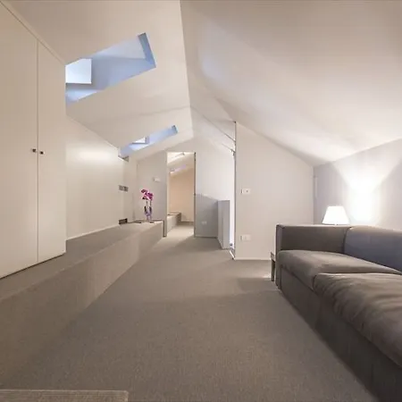 Rentclass - Adelaide Apartment