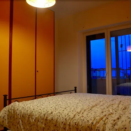 شقة Casa Monte Generoso ميلان