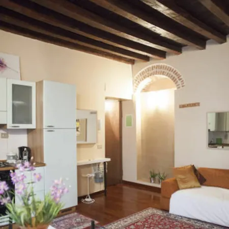Corso 6 Apartamento *