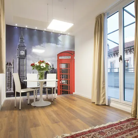 圣特克拉公寓 公寓 *