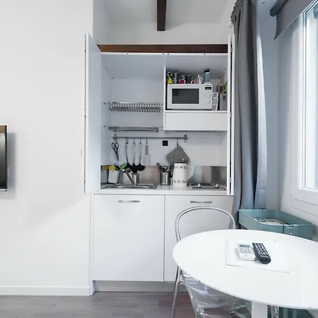Sant'agostino Apartment Milan