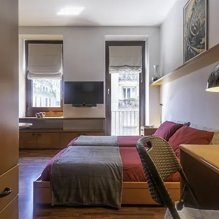 Apartment Porta Romana - Rentclass Frida Milan