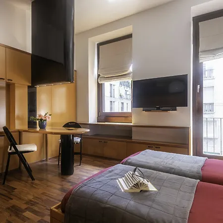 Porta Romana - Rentclass Frida Apartment