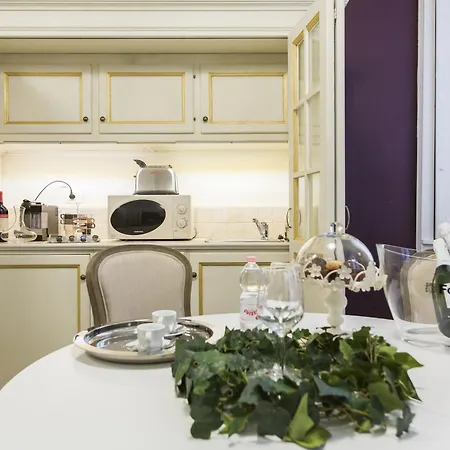 Affittacamere Household Settembrini 4*