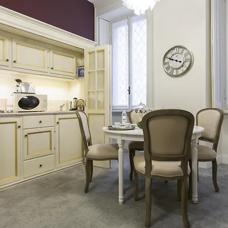 Household Settembrini Affittacamere 4*