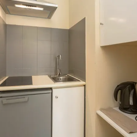 Short Rent Apartment *
