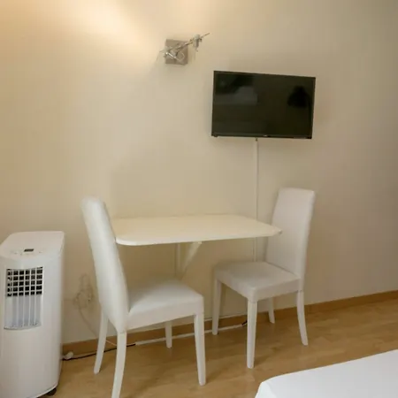 Short Rent * Milan