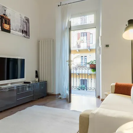 Charming Milanese Apartment *