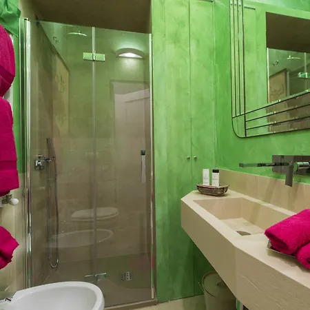 Cadorna Luxury Apartamento *