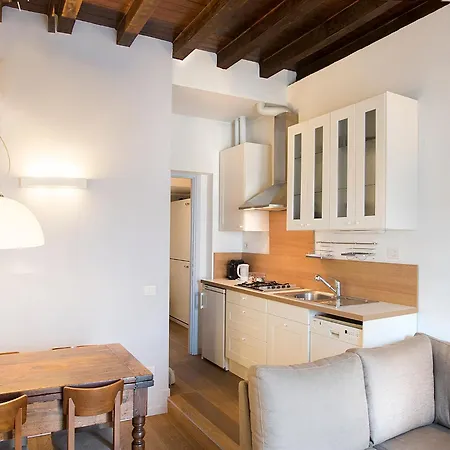 Easyhomes - Porta Venezia Oberdan Apartment Milan