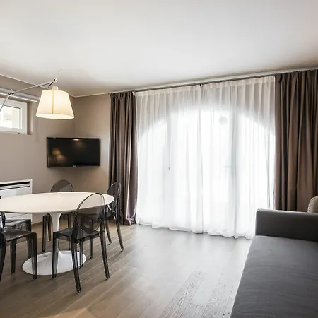 Myplace Corso 11 *