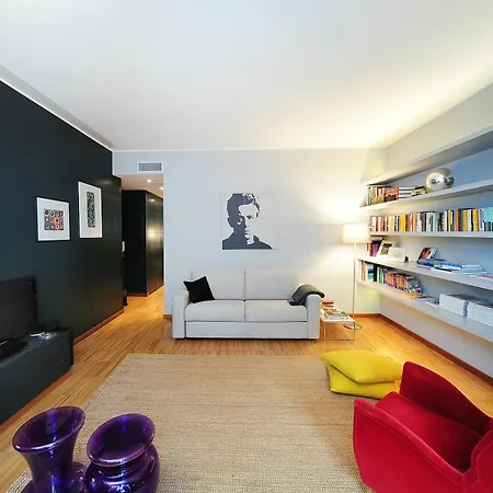 Urban District - Isola Exclusive 1br Milan