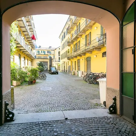 Naviglio Apartment *