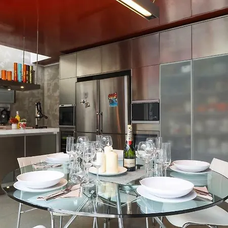 Apartment Suitelowcost Loreto Beroldo Mailand
