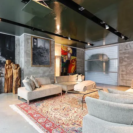 Apartment Suitelowcost Loreto Beroldo Mailand