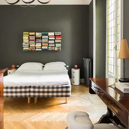 Via Goffredo Mameli By Onefinestay 아파트