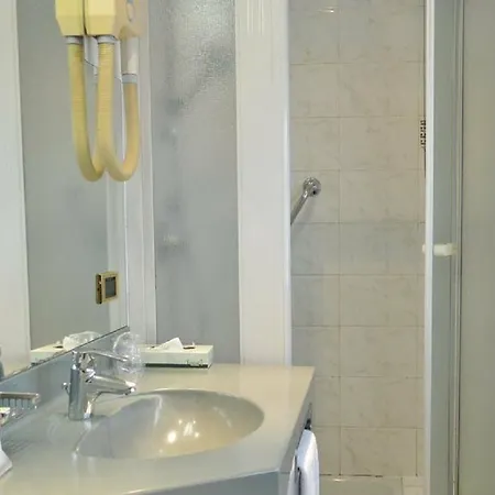 Ih Ambasciatori Otel 4*