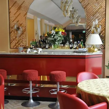 Lloyd Hotel 4*