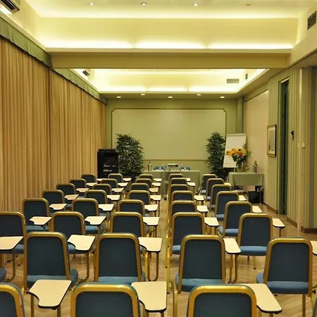 Lloyd 4* Μιλάνο