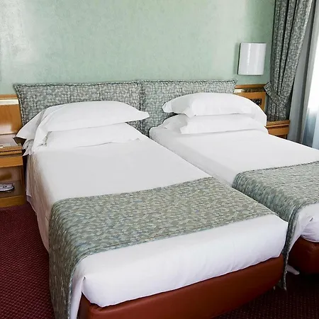 Michelangelo Hotel 4*