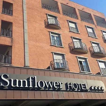 Sunflower Hotel 4*