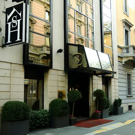 米兰桑皮酒店 4*