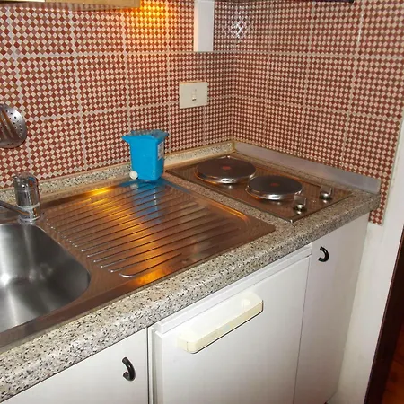 Pola Apartahotel