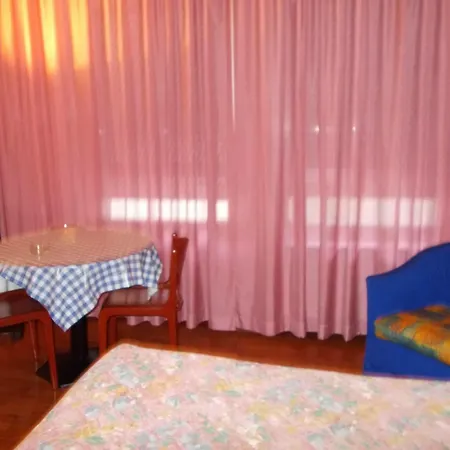 Pola Aparthotel 4*