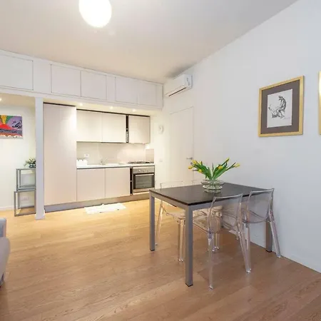 Apartmán Joivy 1br In Isola With Stunning View To Bosco Verticale