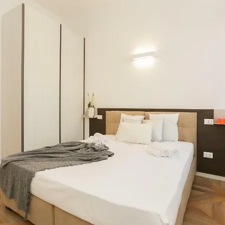 The Rent - Modern Near Bocconi 米兰