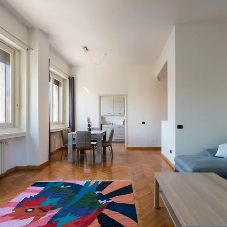 Apartment Vittoria 4 *
