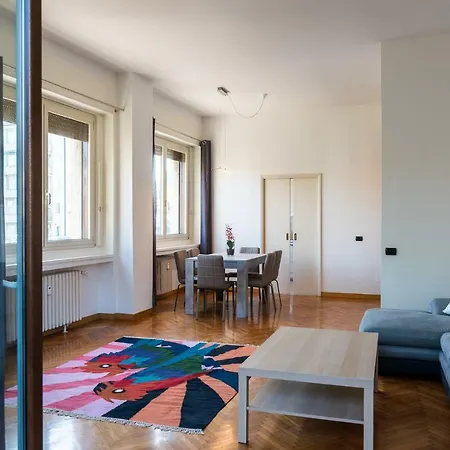 Vittoria 4 Apartment