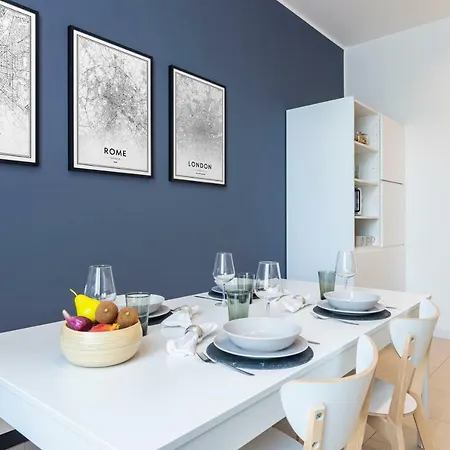 Apartment 5 Bedrooms In The City Center *