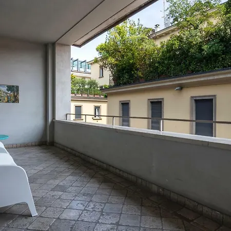 5 Bedrooms In The City Center * Milan