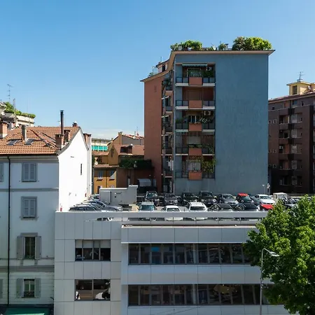 Vittoria 4 Apartment Milan
