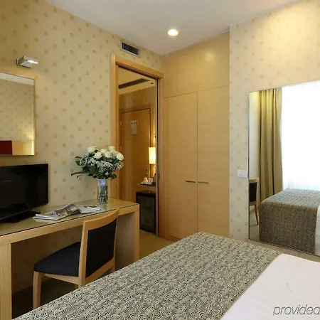 Garibaldi Station By Ihg Otel 4*