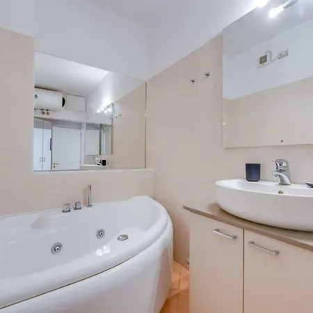 Daire Sweet - City Life Milano